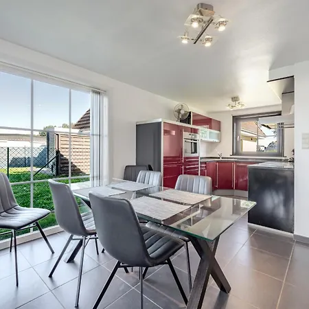 Delvaux 4 3 Met 2 Parkings * Oostduinkerke