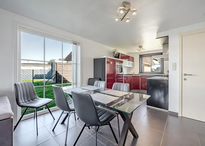 Delvaux 4 3 Met 2 Parkings * Oostduinkerke